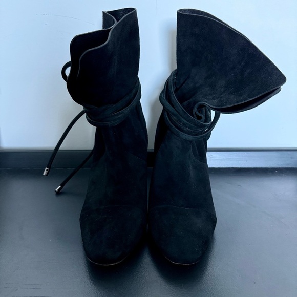 Alexandre Birman black suede wrap tie block heel boots – size 39.5 (US 8.5 - 9) - Picture 5 of 7